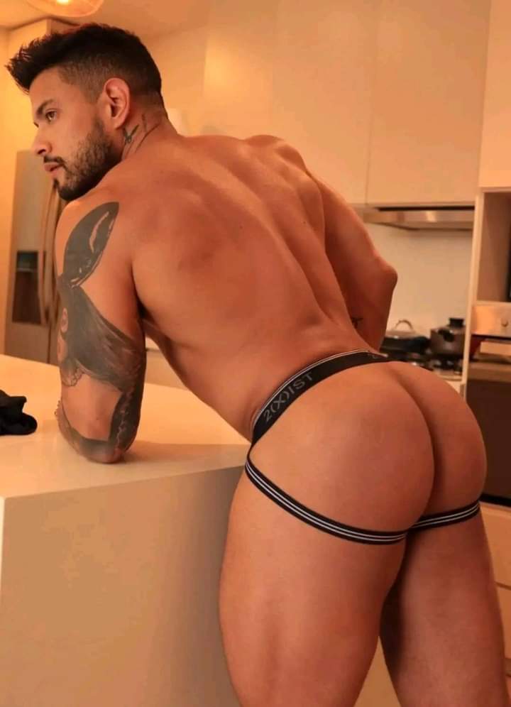 jhonrivera1990's tweet photo. Este man ufffff @alejoospina https://t.co/NQClumN3Og