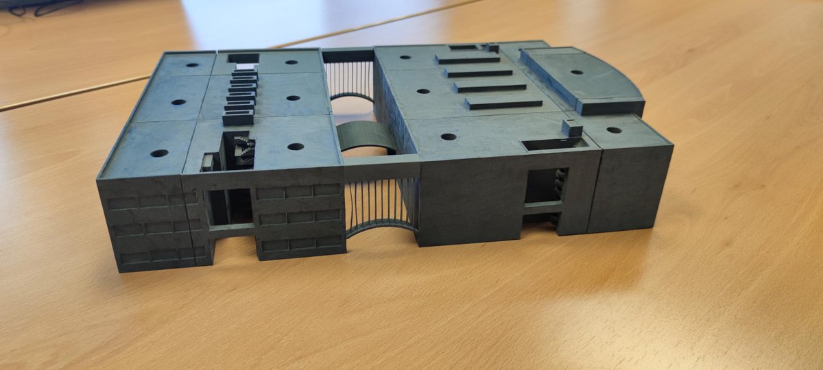 Pollutwin tweet media