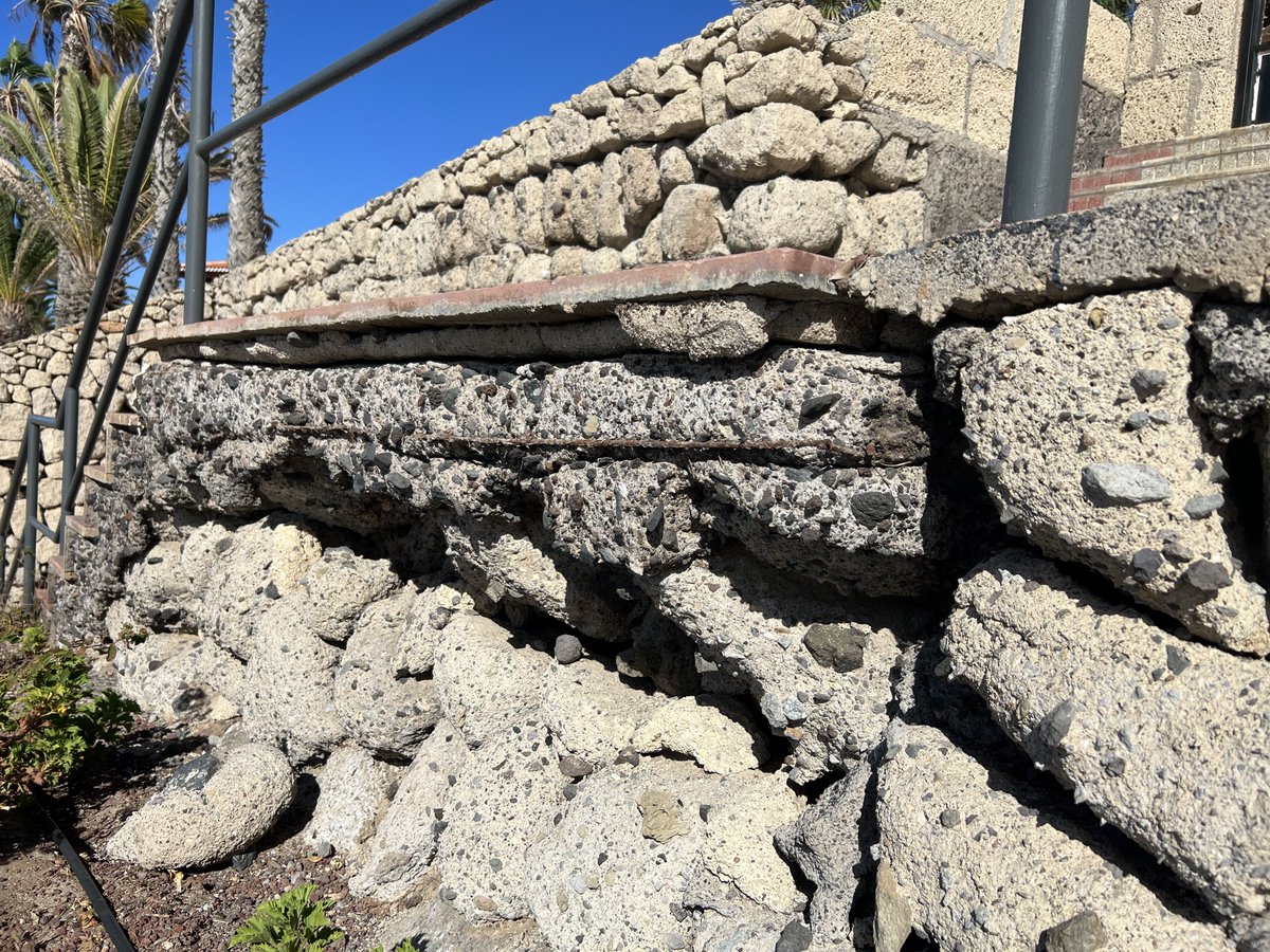 rampskii's tweet image. Pavement stones
Los Christianos Tenerife
Material model reference
#3Dartist #referencephoto