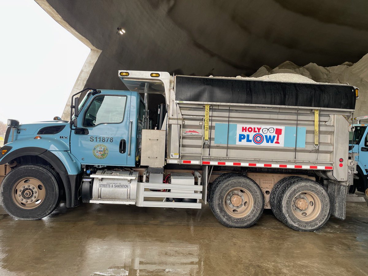 Chicago Department of Streets and Sanitation tweet media