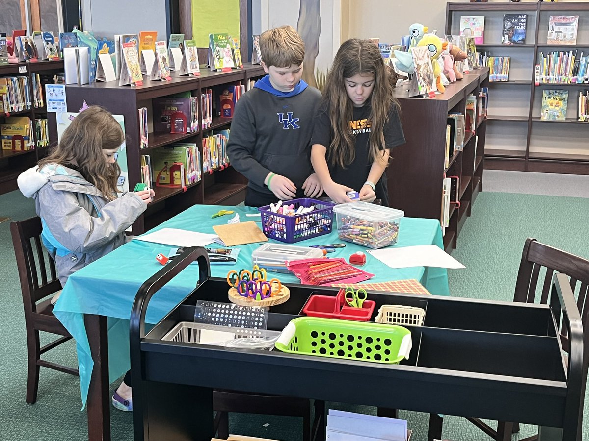 bristowlibrary's tweet photo. 5th grade was having fun synergizing in their STEAM Stations today. @bristowelem @TheLeaderinMe https://t.co/e1wPUQBp3a