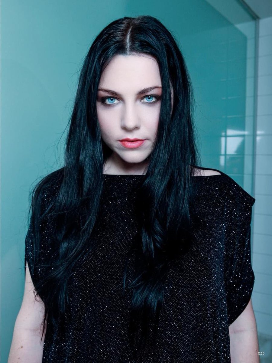 EvaWebsite's tweet photo. NEW @AmyLeeEV pic #3 from the MyRock magazine session (HQ quality) from 2011 - released on this month issue of the magazine!
📸 Thanks to Anastasia Pigol on our facebook group 🩷
#evanescence #amylee #fallen20 #fallen20thanniversary https://t.co/VvCCEOOARp