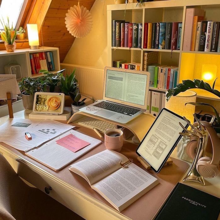 keepstudies's tweet image. ⋆ ˚｡⋆📑˚Como corrigir simulado - a thread.