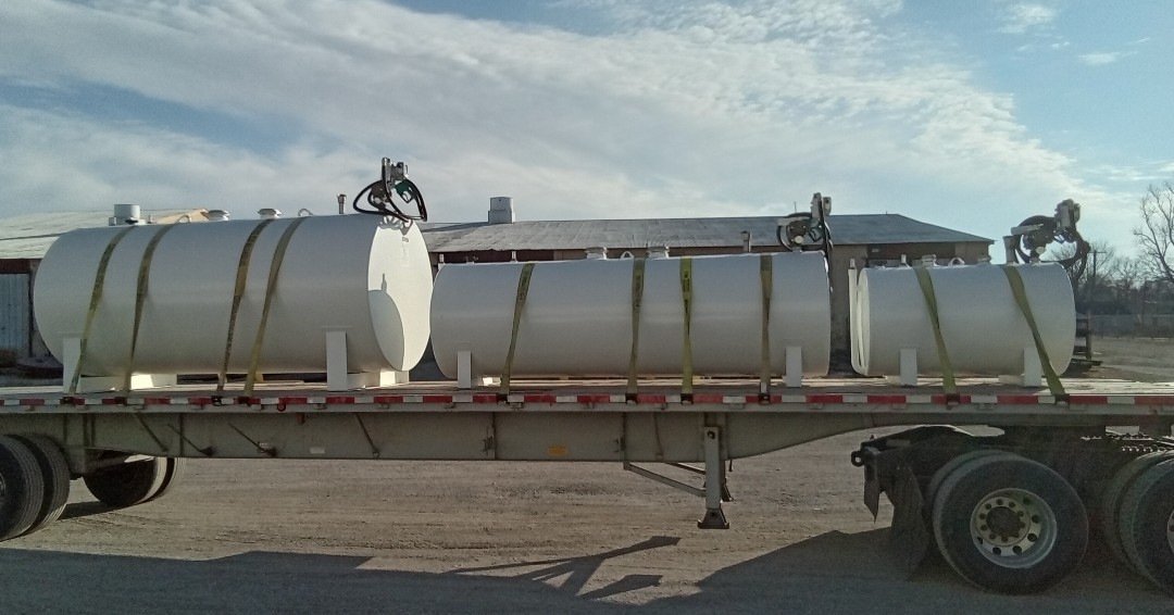 NewberryTanks's tweet photo. This #TankThursday, we highlight tanks shipped this week to Nebraska, Texas, New York, Alabama, Indiana, Alabama, Florida, Missouri, Mississippi and New Mexico. Check out the tank packages that went with some of our tanks!
#OilandGas #BracketTank #SkidTank #ACT100 #Fireguard https://t.co/VFAAa8WZxh