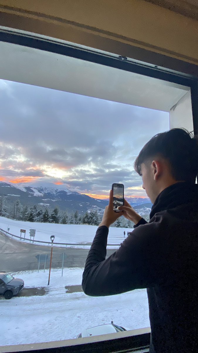 el enamorado del atardecer y yo de el 🥰<a href="/marcomorant_/">Marco</a>