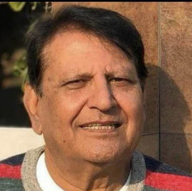 Great actor Sir Khalid Butt (a man full of social values) passed away, May Allah grant him a high place in Paradise, 🤲 His funeral will be held on Friday at Asar time.