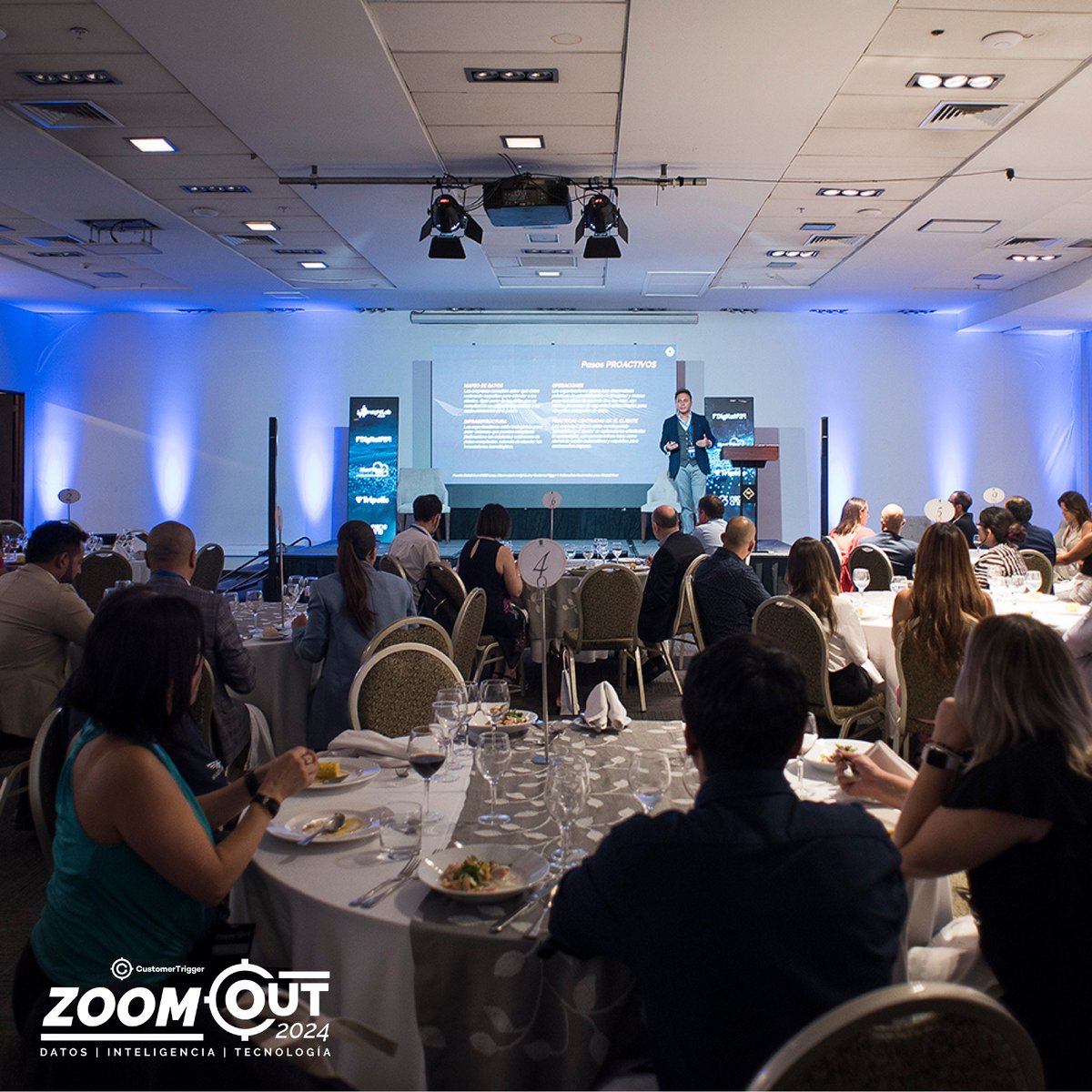 CustomerTrigger's tweet photo. #ZoomOut 2024: Datos | Inteligencia | Tecnología

Nos sumergimos en un viaje hacia el futuro del manejo de datos y tecnologías. Encuentro exclusivo para clientes y partners de CustomerTrigger #Innovación #DataDriven #CustomerTrigger #Data #TransformaciónDigital https://t.co/XzlJH67SIm