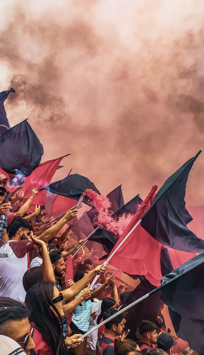 SE LLENARON LOS BOLSILLOS Y AHORA SOLO QUEDA LA GLORIOAA GENTE