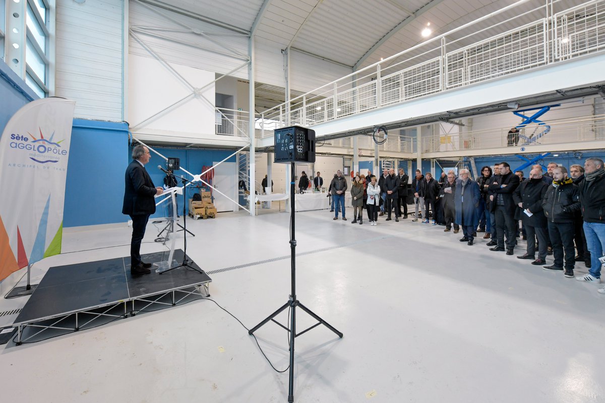 Sete_agglo_med's tweet photo. #Inauguration ce jeudi des travaux de réhabilitation de l'#Ecosite de Mèze. Près de 4 M€ ont été investis pour réhabiliter le lieu, créé dans les années 80, avec l’objectif d'en faire un nouveau Pôle économique de la #croissancebleue, centré sur l’#innovation environnementale. https://t.co/VuIwAmQsiC