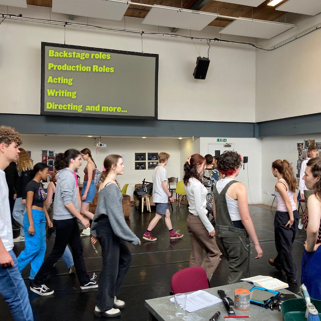 🌟Bristol Old Vic Work Experience applications are open!🌟

Year 10 and Year 12's find out how to apply here: bristololdvic.org.uk/take-part/work…