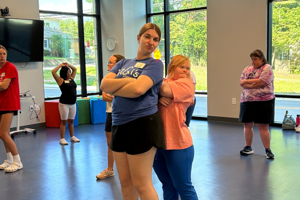 gigisraleigh's tweet photo. 🕺💃 Put on your dancing shoes! Join Kate for a virtual dance party at GiGi's Playhouse this Friday at noon. 🎶✨ Register now: [Link in Bio] Let's dance into the weekend with joy! 💙 #GiGisDanceParty #VirtualGroove #DanceWithPurpose #PurposefulPrograms #gigisplayhouse https://t.co/v7cBYDidiQ