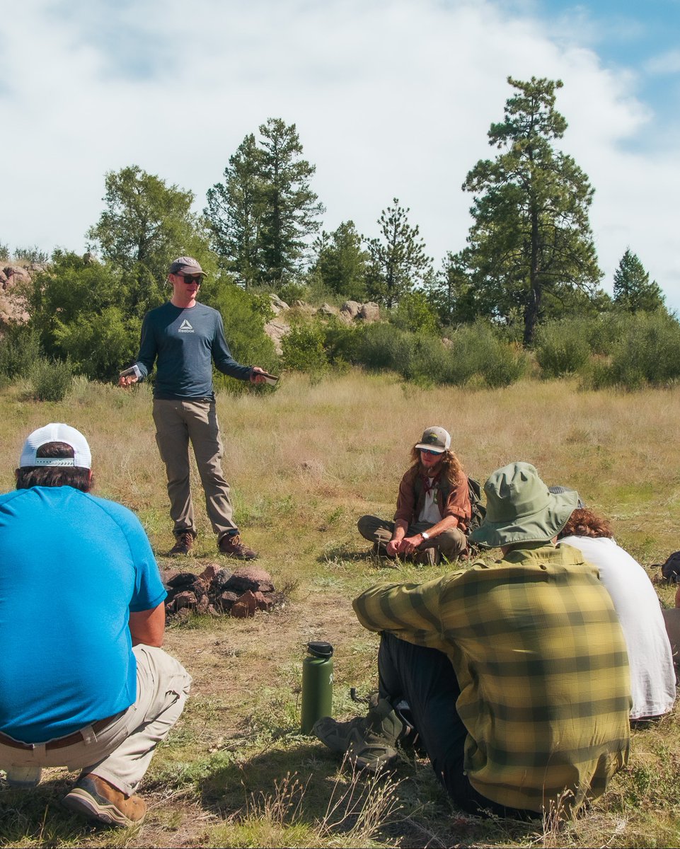 leavenotrace's tweet photo. The outdoors is the best classroom! Want to level up your Leave No Trace educator skills? Sign up for a Leave No Trace Level 1 certification course at https://t.co/nBX4OPTCDS. This comprehensive, 2-day course provides you with all the knowledge you'll need to Leave No Trace! https://t.co/RRPGrS3LLK
