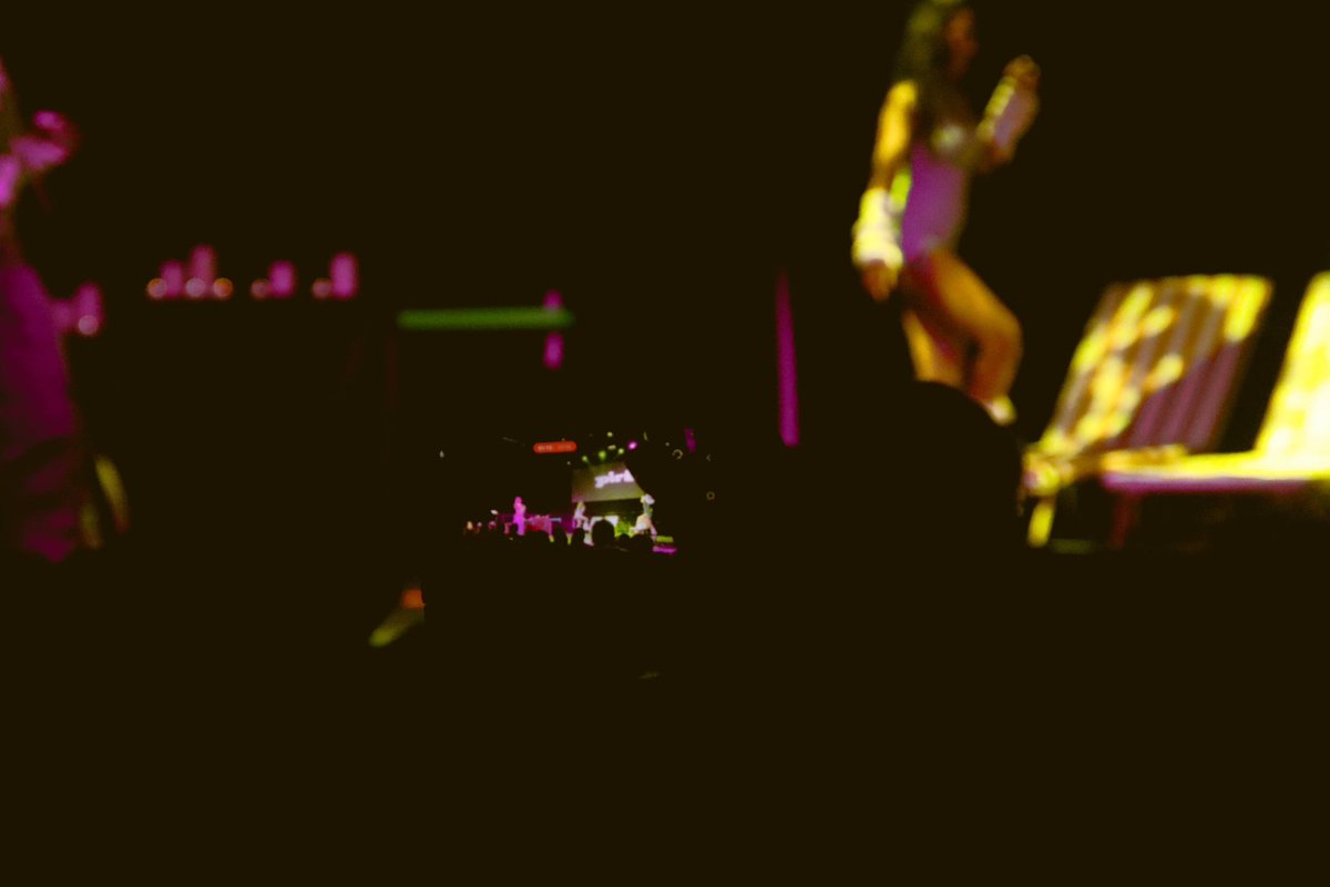 mia pee rice tweet media