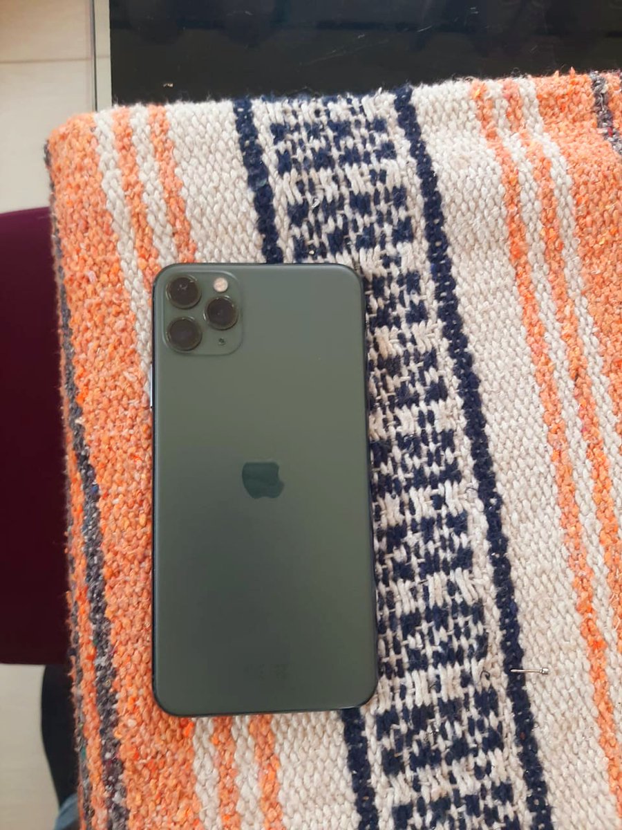 TheGuyThree65's tweet photo. Iphone 11 pro max with 64GB storage and 86% battery health everything works. Lets talk business https://t.co/Lpi25hi9Ab