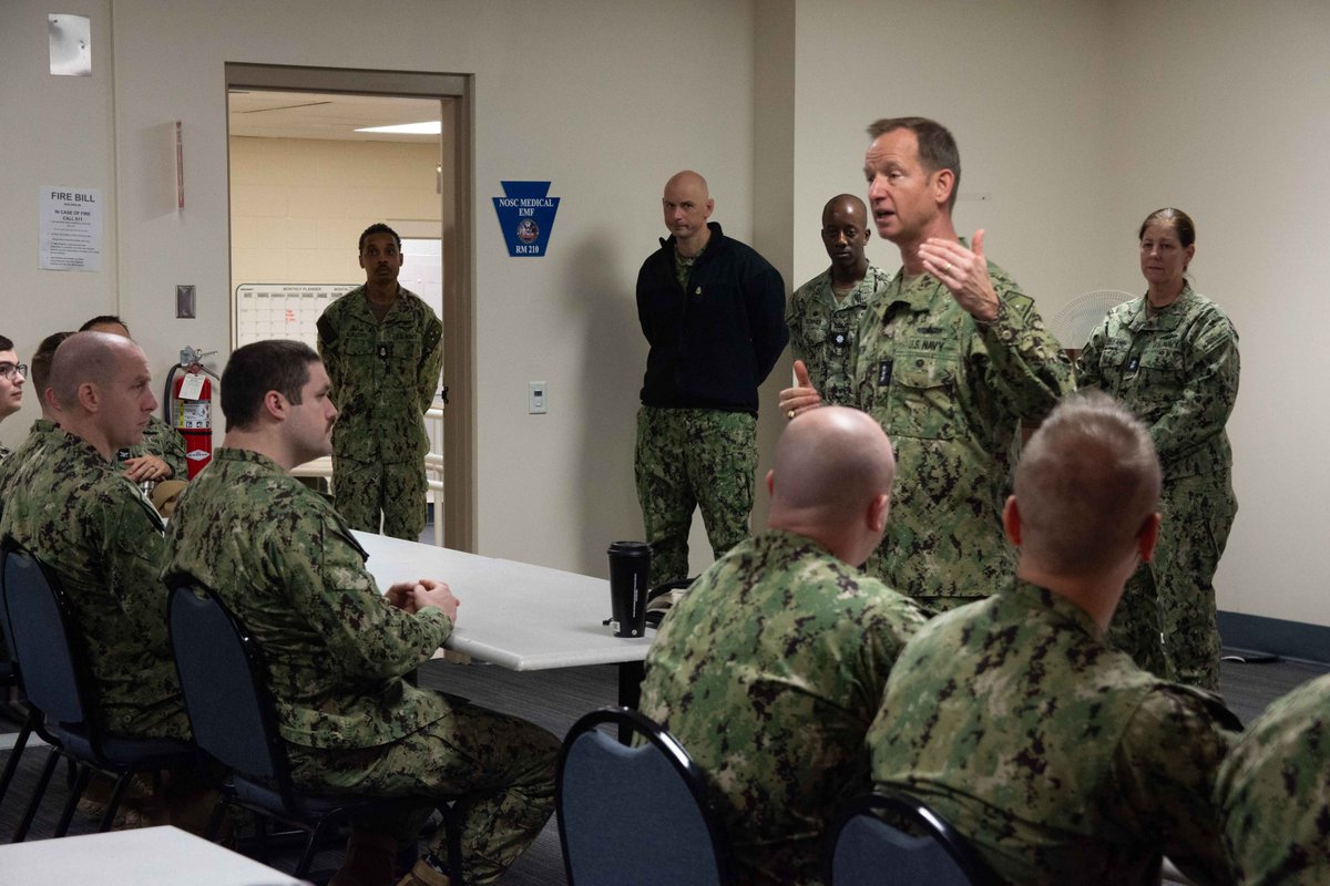 CNR and FORCM visit Sailors of NRC Harrisburg VADM John Mustin, Chief of Navy Reserve and FORCM Hunt visit Sailors of Navy Reserve Center Harrisburg, commanded by Cmdr. Jujuan Bonner, at Naval Support Activity Mechanicsburg, Penn., 6 JAN 2024. #navyreserve #WarfightingReadiness