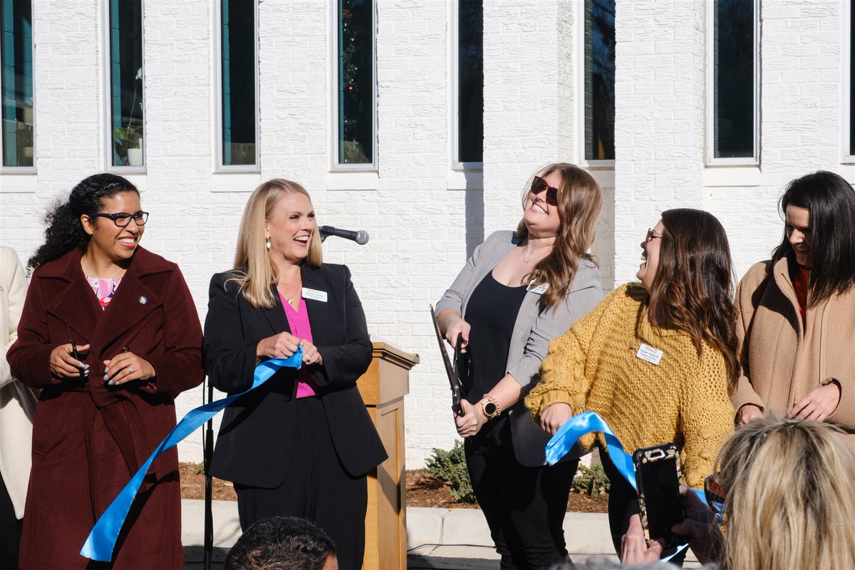 InasmuchFdn's tweet photo. Last month, Inasmuch Foundation had the pleasure of celebrating the ribbon cutting for @SisuYouth's new campus. Congrtas to Sisu on an impactful future serving youth in OKC! 🎉 Inasmuch is proud to be a capital campaign donor alongside many others.

📸: AJ Stegall Photography https://t.co/I0DueF0P8S