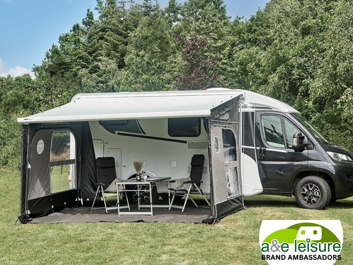 𝓡𝓲𝓬𝓱, 𝓛𝓲𝓼𝓪 & 𝓡𝓸𝓻𝔂 💛 OnlyVans 🌍 tweet media