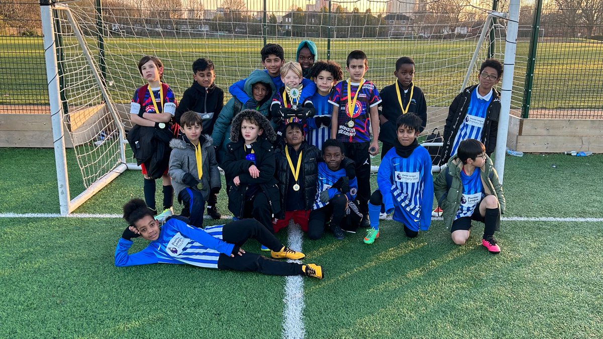CurwenPrimary's tweet photo. Curwen boys competed at their seventh and final TTLT competition of the year in December! There were 5 schools competing at the festival! Curwen performed brilliantly ensuring they finished top of the group and came back to school with the TTLT Christmas Cup #Newam #Primary https://t.co/HqwqXr61ci