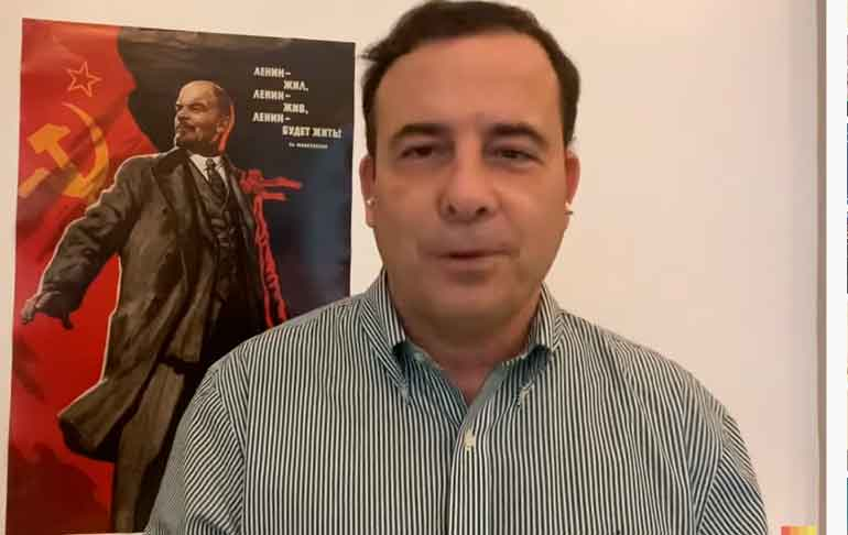 DanteBobadilla's tweet photo. Precisa descripción de Aldo Mariátegui: "La izquierda peruana está compuesta de imbéciles". ¿Estás de acuerdo con esta afirmación? https://t.co/npcBHW59mR