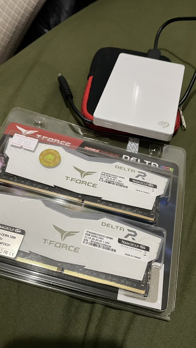 pejalan lambat tweet media