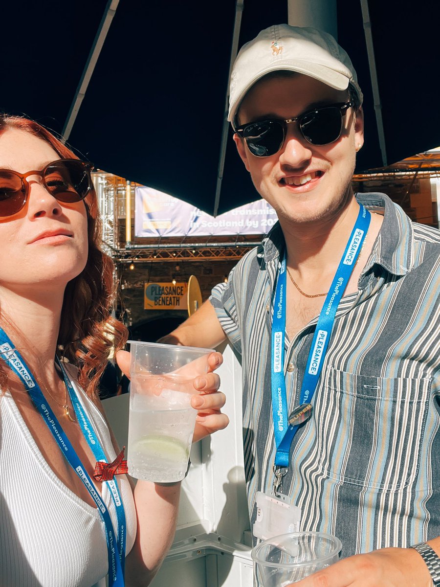 teryn_gray's tweet photo. Thinking about Fringe, summer in Edinburgh, and these wonderful humans to get through this very cold London January day 🥹 https://t.co/Q4JR8iGt7Z