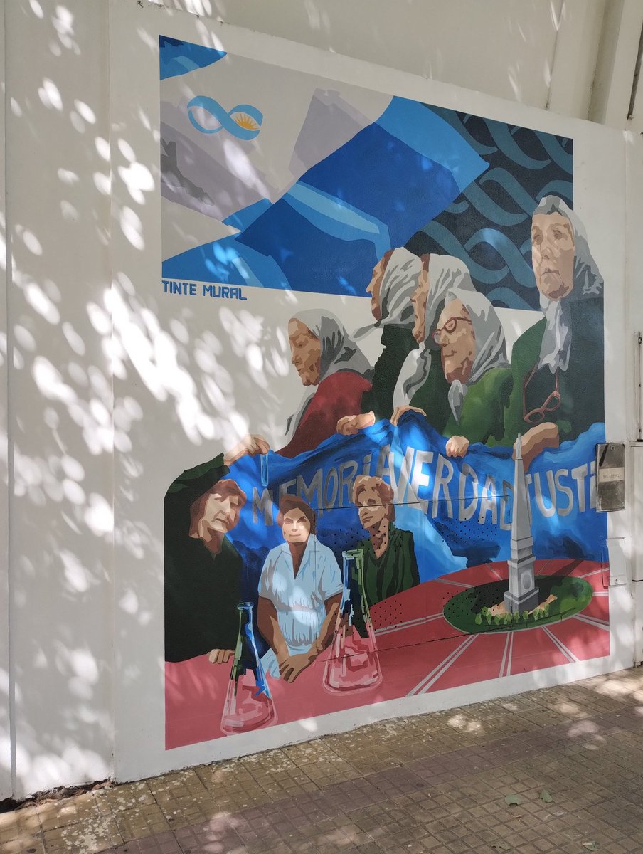 MarcyOjea's tweet photo. Sé que lo van a apreciar @MuralesLaPlata 💚

Mural en el Conicet sede La Plata https://t.co/KIG80rTkwb