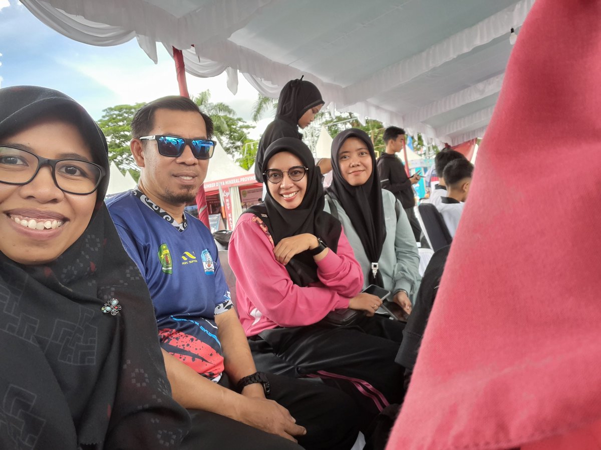 Dirham2023's tweet photo. Panasnya menyengat 
@PRK https://t.co/8dTXFD9jxA