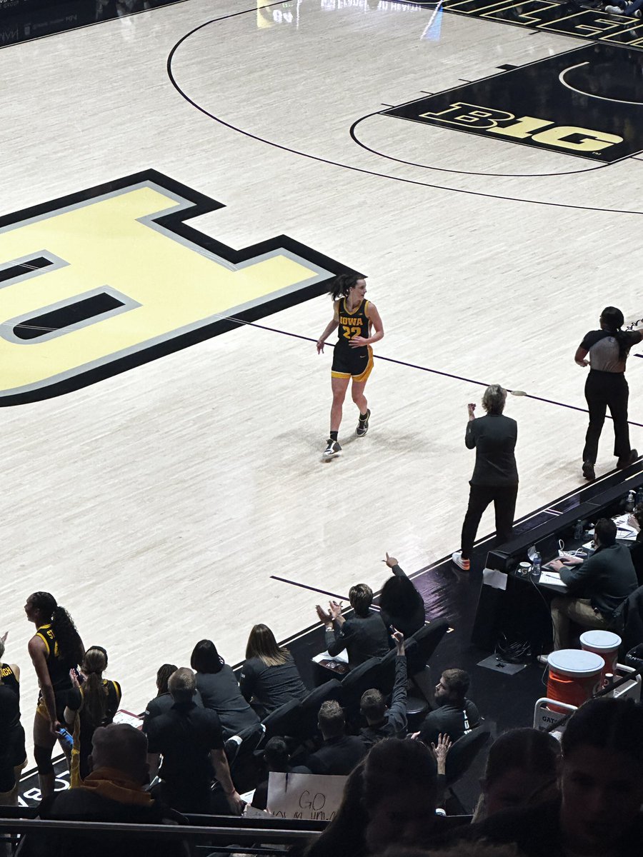 purdueboiler14's tweet photo. Sold out game last night! Ava got to see Caitlin Clark play. #girlsrule https://t.co/LhMNA0dPZ0