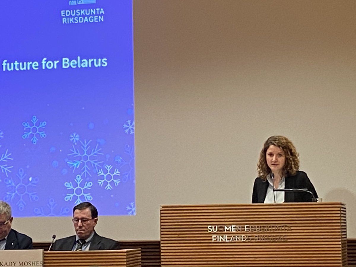 @HannaLiubakova: Democratization of Belarus is a way to weaken Russia. #HelsinkiDialogue