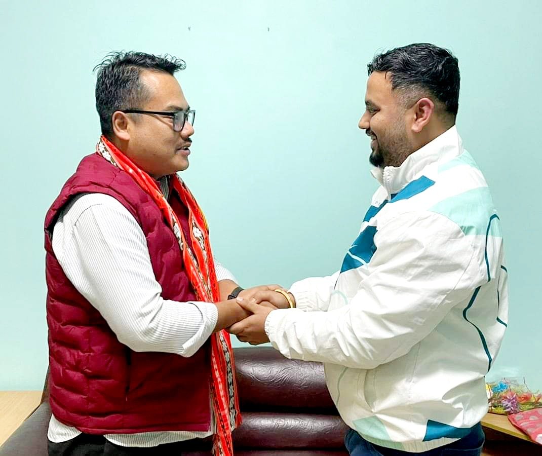 NNongpok's tweet photo. Called on BJP Tripura  President Rajib Bhattacharjee Ji, BJYM President Sushanta Deb and National Incharge of #NaMoApp ShaileshKumarPandey bhaiya to discuss to various programs &amp; organisational activies of #BJYMTripura. 

#VikshitBharatSankalpYatra #bjptripura https://t.co/yK6QRv4xSZ