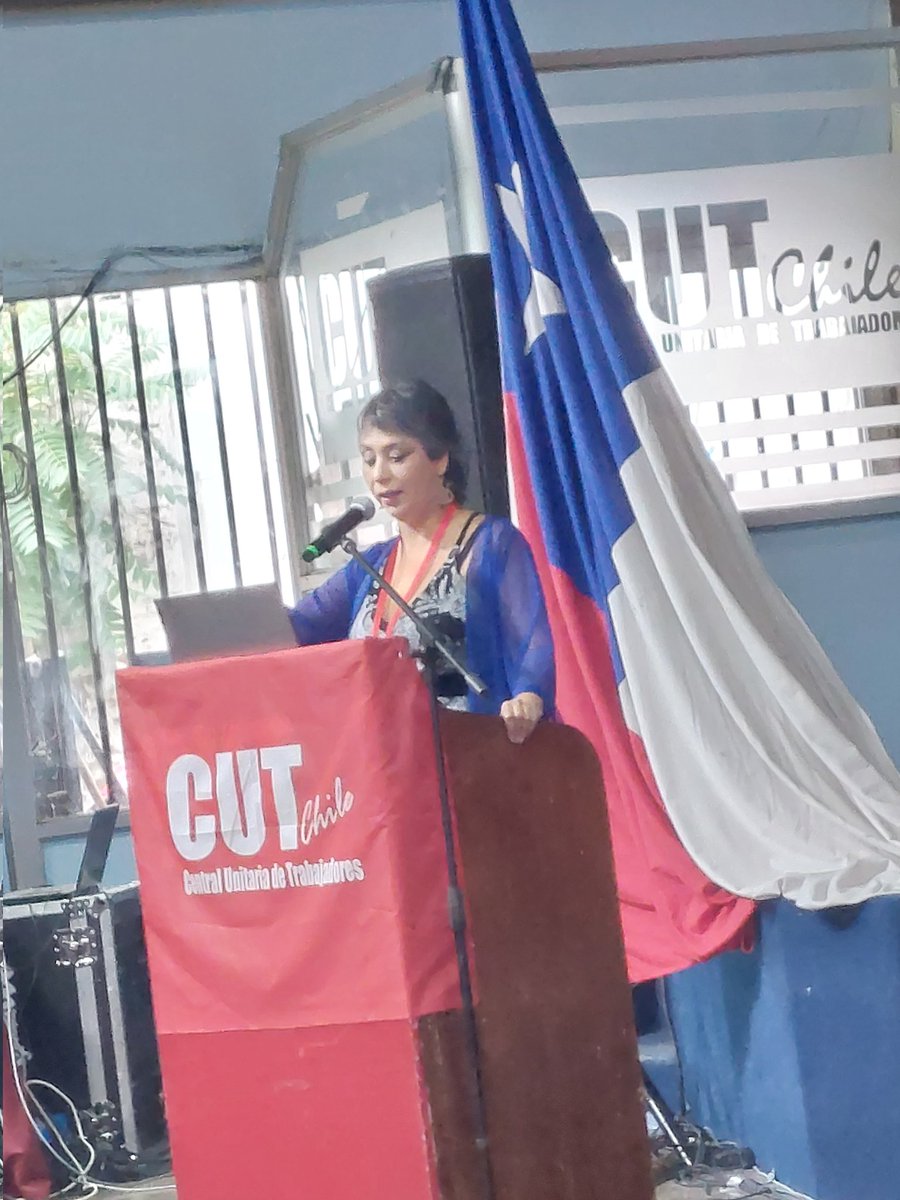 MarioMandiola1's tweet photo. Partiendo con toda la fuerza, el 13° Congreso @Cutchile 
Con la camiseta puesta @Fenpruss pero la claridad de que la Unidad es la primera condición, para llegar a nuestras metas. Orgulloso de la presi de la Comisión Organizadora @Barbaranowsky https://t.co/jCSjnWJOl5