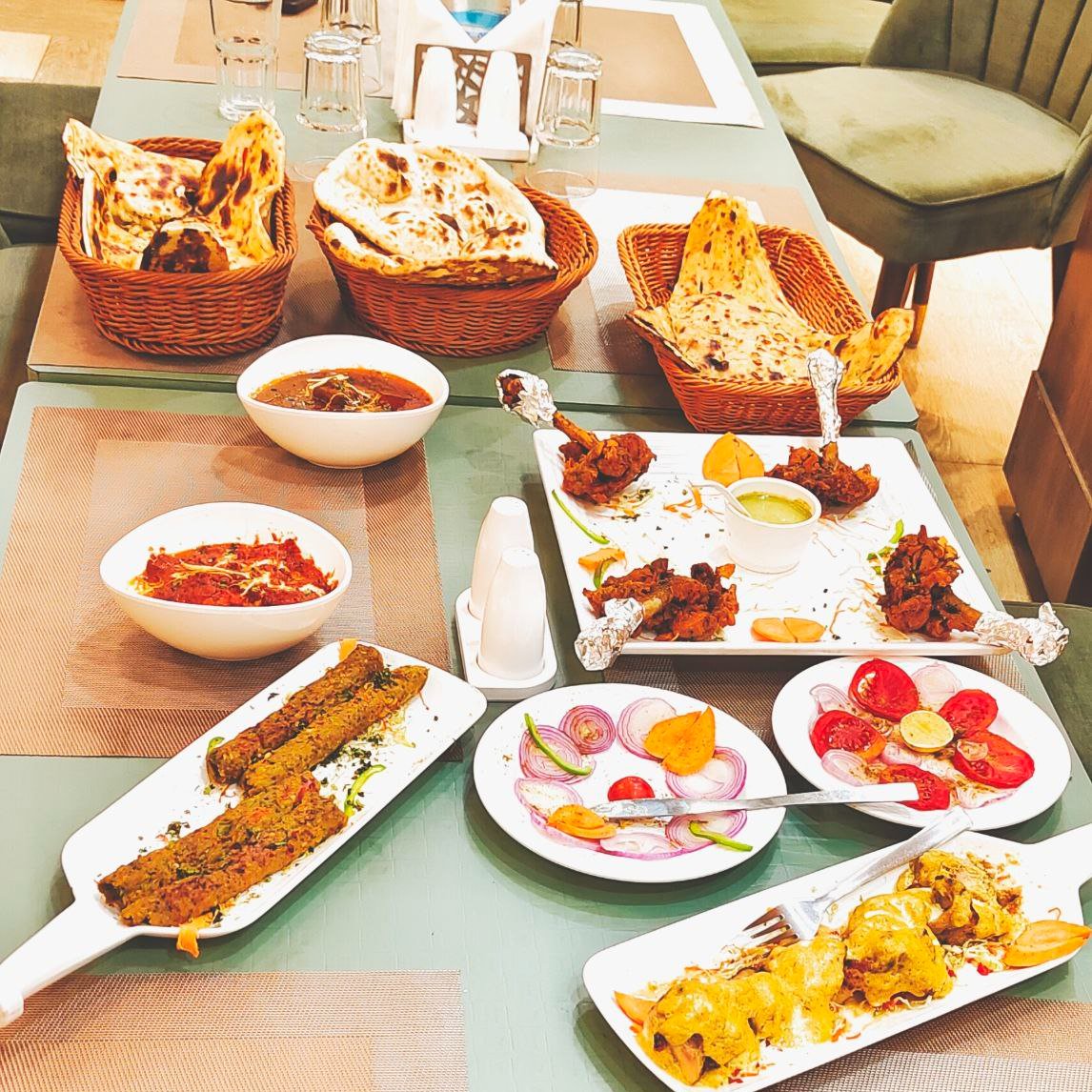 khwanajof's tweet image. KHWAN : A JOURNEY OF FLAVOURS
Visit Now :- thekhwan.com
#deliciousfood #mughlaifood
#awadhifood
#hyderabadifood
#familyrestaurant
#mumbairestaurants
#eatingout #Khwan #Khwan #khwancuisine