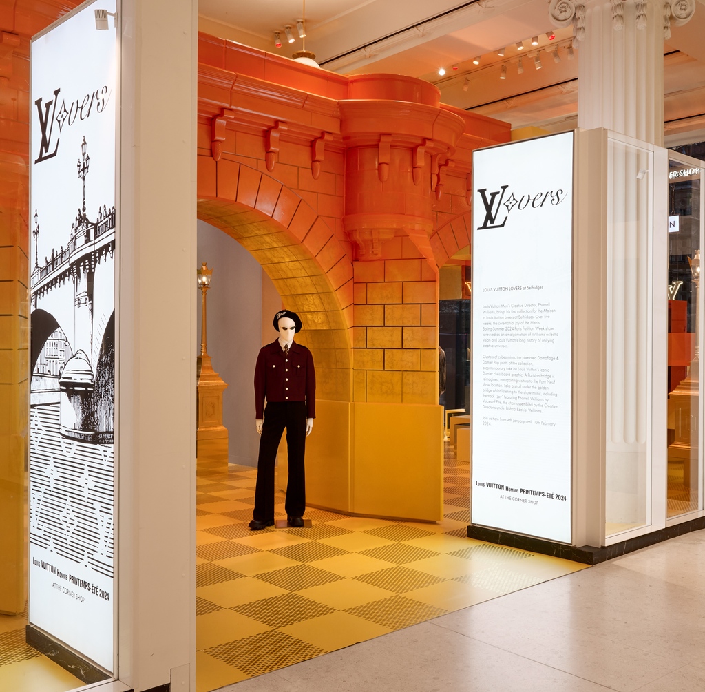 Prestige_Mag's tweet image. Louis Vuitton Plaza Indonesia transforms into a Pharrell-inspired Wonderland

Read more:
prestigeonline.com/id/style/louis…
----
#LouisVuitton #LVERS #LVPlazaIndonesia @LouisVuitton