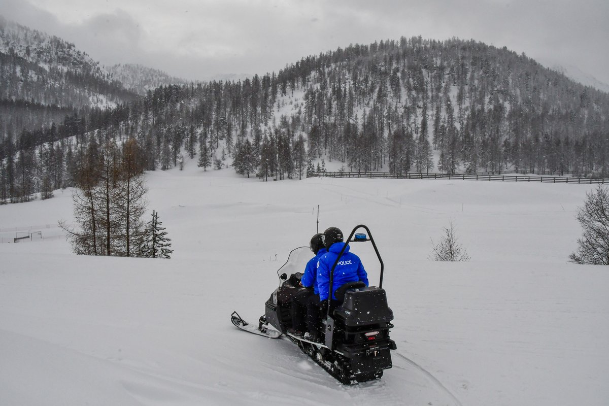 Police nationale 05 tweet media