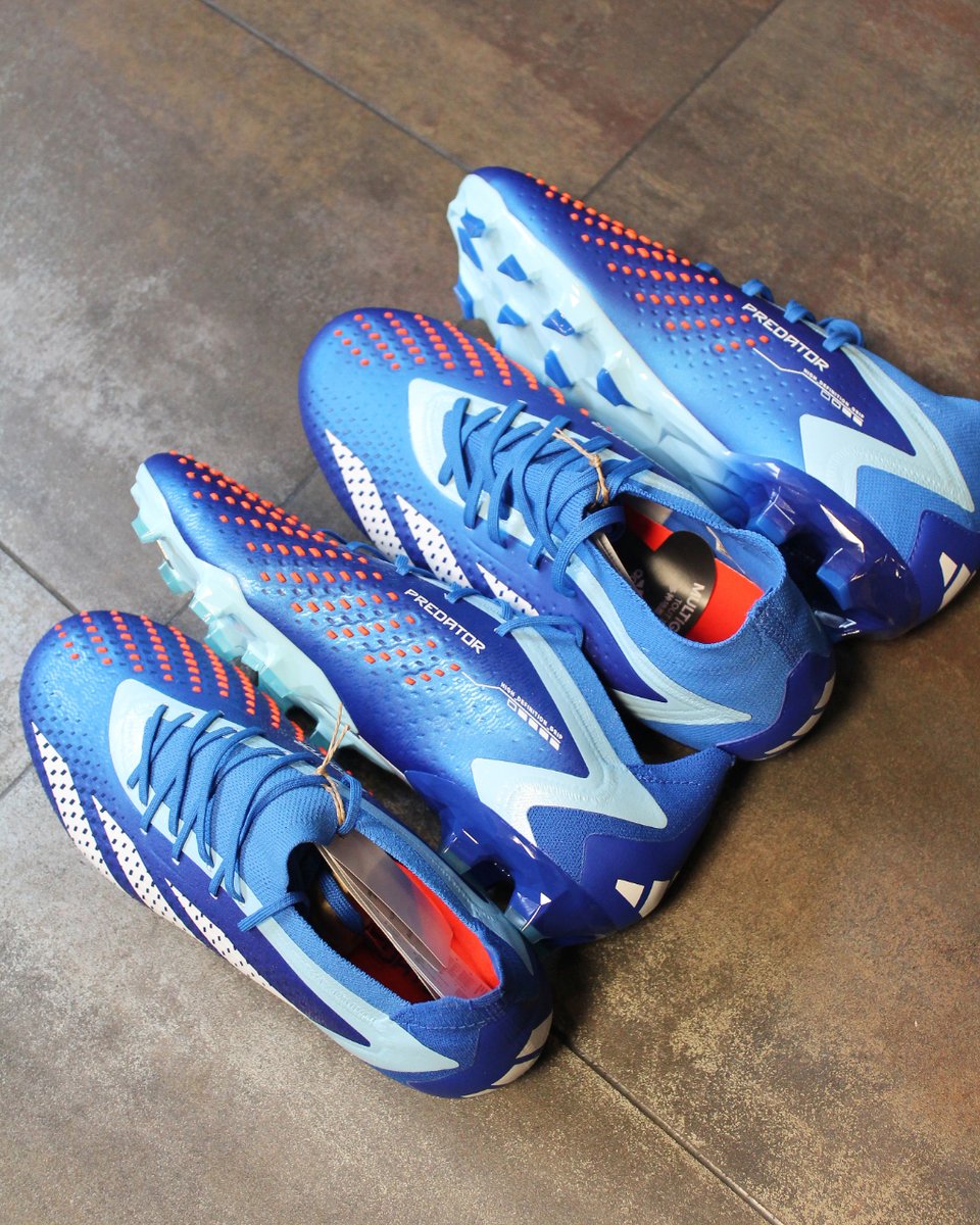 FutbolLago's tweet photo. ¿Juegas en #futbol hierba?⚽

¡Tenemos las #botas perfectas para ti!👟

¿Qué te parecen estas Predator de #Adidas?💁‍♀️

Visita nuestras #tiendas de Oviedo y Avilés, te ayudaremos a encontrar tu par ideal.🔝

¡No dejes pasar nuestras #rebajas!✨

#lagodeportes #jomalago https://t.co/d9Sr90CLZc
