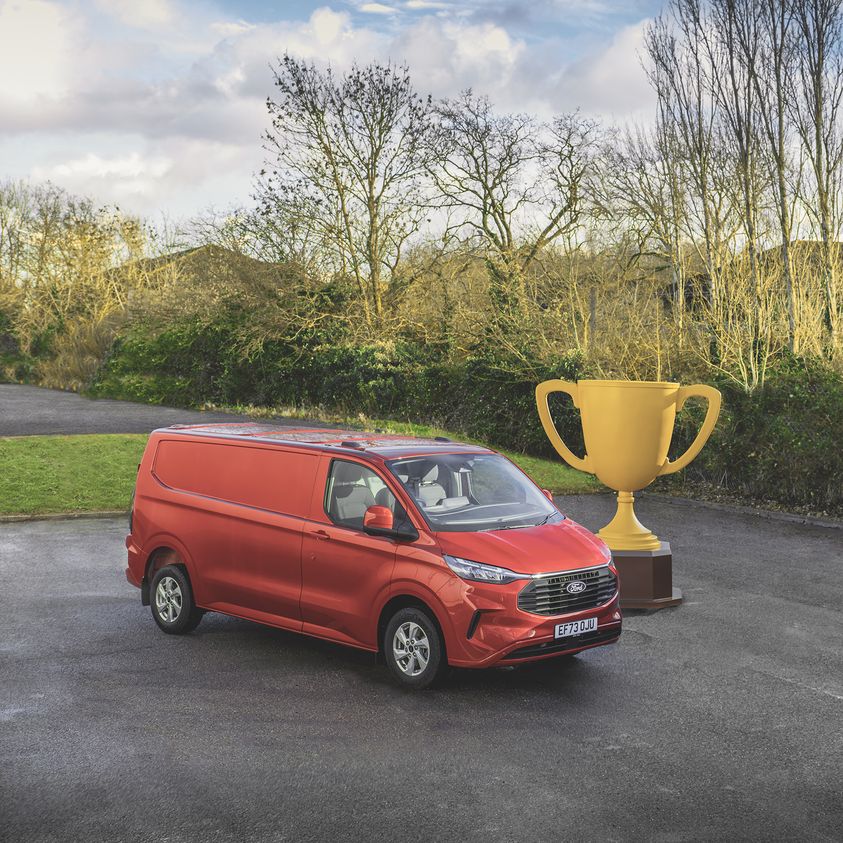 pentagon_ford's tweet photo. For the last decade, the Ford Transit Custom has been the UK’s top-selling commercial vehicle and there's no wonder why. 👀 🏆
Discover the All-New Transit Custom now: https://t.co/OcLPznolsy
#FordTransitCustom #TopSeller #FordVans #FordPro #MotusFord https://t.co/d5RZvneWKz