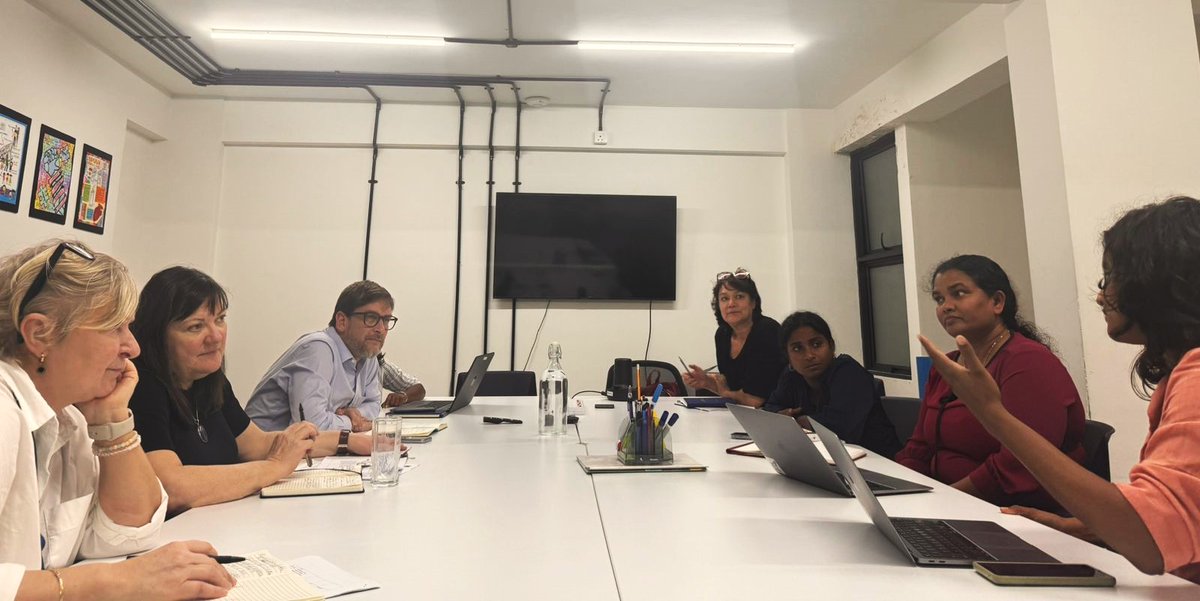 Productive meeting with <a href="/TransparencyMV/">Transparency MV</a> , focusing on #EUEOMMaldives2023 findings and recommendations in the final report. Highlighting efforts in civic empowerment and their valuable contributions to election observation. 🇪🇺
