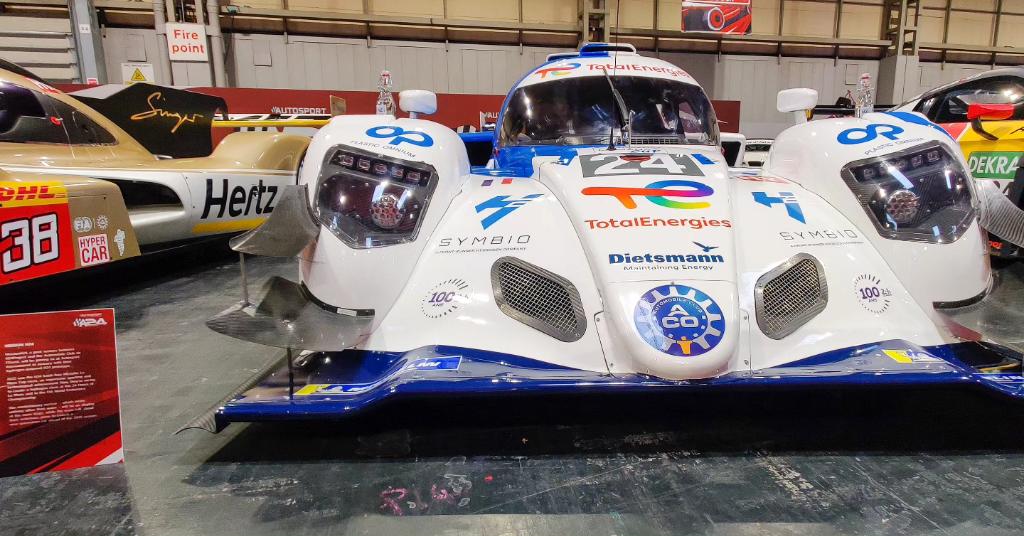 MissionH24's tweet photo. La H24 avec les #Hypercars à Birmingham à l'@Autosport_Show 🤩 

#MissionH24 #ACO #H24Project #Hydrogen #A24 @24hoursoflemans @JotaSport @FerrariHypercar @JensonButton @autosport https://t.co/9mIpW1Vlfu