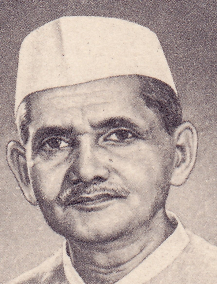 You don't have to be tall to be tall. What a man! He spoke through his actions. Difficult to believe in a world where glib talking &amp; glitz seems to be the order of the day. Fondly remembering one of the tallest men this country has produced.