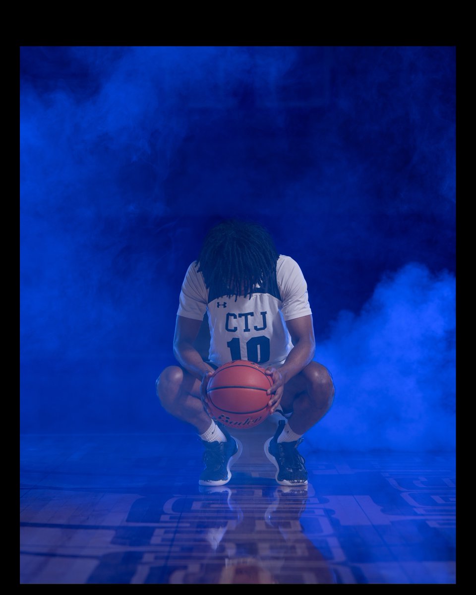 arshots's tweet image. Some shots from picture day. Ran with the Canon R3 / 70-200mm / 2 FJwestscott 400s and 2 FJwestscott 200s with blue gels. The players had a great time and made it fun. Huge shout out to the Coaches for allowing the time to capture these. 
#photography #teamcanon