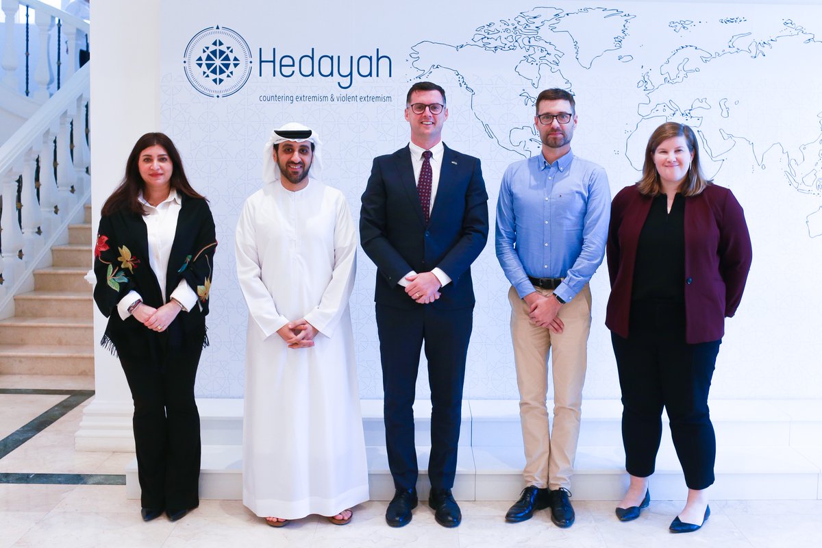 Hedayah welcomes Mr. John Forde from the Embassy of #Ireland in the UAE @IrelandEmbUAE, to discuss the growing threats of #extremism and violent extremism within local and regional contexts, including the role of far-right movements in both online and offline spheres.…