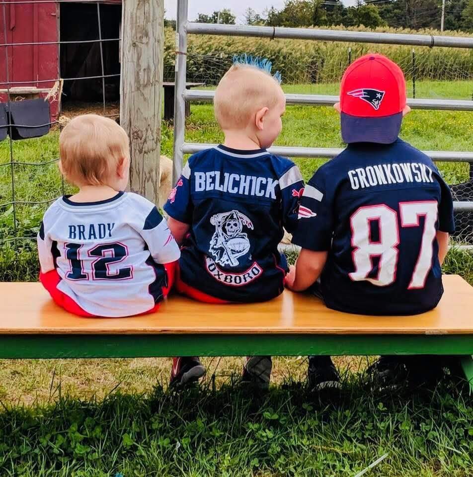 kimbeckman22's tweet photo. Thanks for all you have done for the @Patriots Bill!  We will miss you! @WCVB @boston25 @7News @wbz @TomBrady @RobGronkowski @barstoolsports @SportsCenter @MaxPreps @HoHighlights https://t.co/klPu89553R