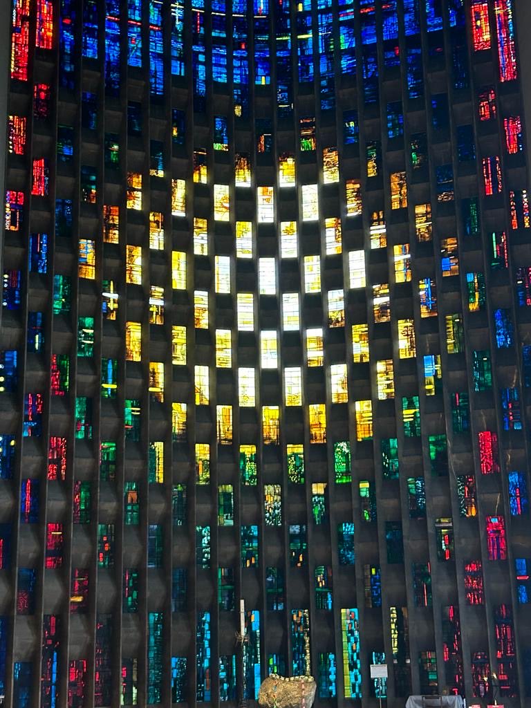 When you have grown up on another continent and this is the first time you have seen this, the words go like this:WOW I have never seen anything as beautiful as this, I’m going to show my mum and dad’ - the love is passed on <a href="/AmyBills_Edu/">Amy Bills FCCT</a>⁩ ⁦@kairosbutterfly⁩ ⁦