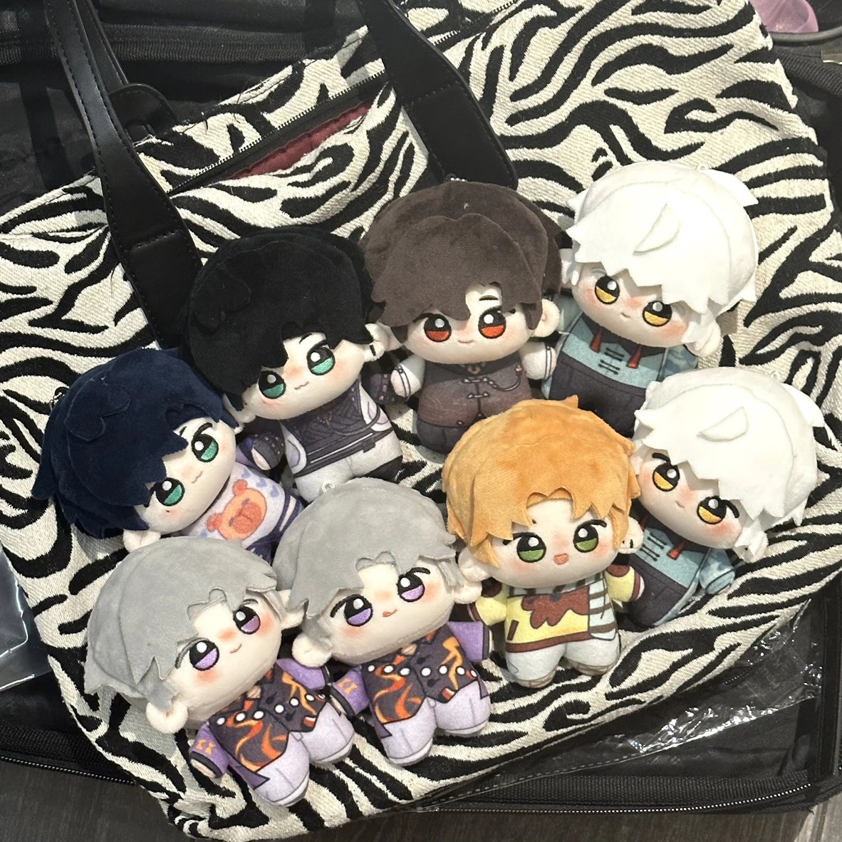 idoldolls_no1's tweet photo. #萧逸 #XiaoYi #Osborn
#查理苏 #Charlie #ชาร์ลี
#陆沉 #LuChen #Evan
#齐司礼 #QiSili #Sariel
#夏鸣星 #XiaMingxing #Jesse
#光与夜之恋 #LightAndNight
#idoldoll
#ตุ๊กตาไอดอล https://t.co/I0iT9vhEmL