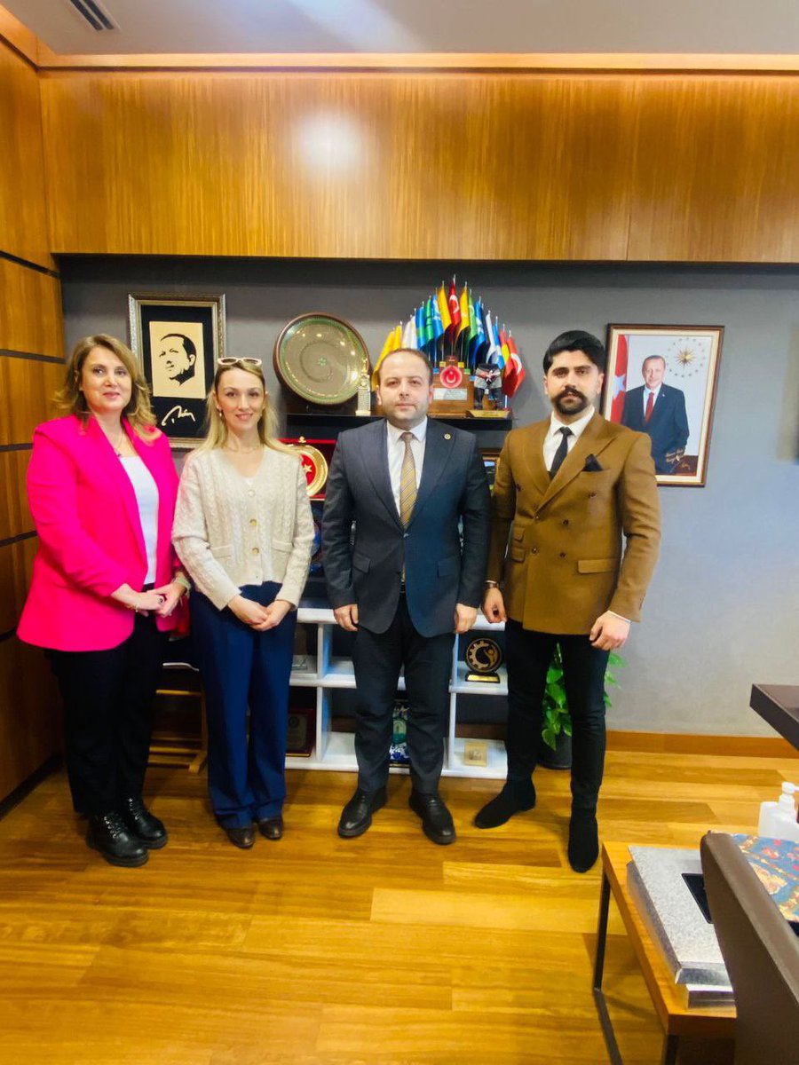 Kamu Mühendisleri olarak Ardahan Milletvekilimiz Sn. Kaan Koç’ a ziyarette bulunduk ve verilen kanun tekliflerimize destek istedik. Aynı zamanda Mühendis olan Sn. Vekilimiz destek vereceğini dile getirmiştir. 

<a href="/kaankoc75/">Kaan Koç</a>