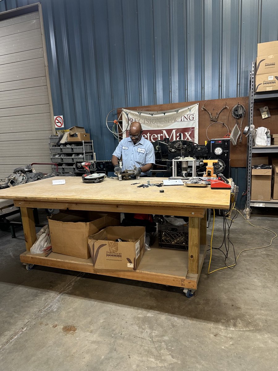 ScarbroughSkip's tweet image. Let the planter repair work begin. JJ has his first job of the year!!