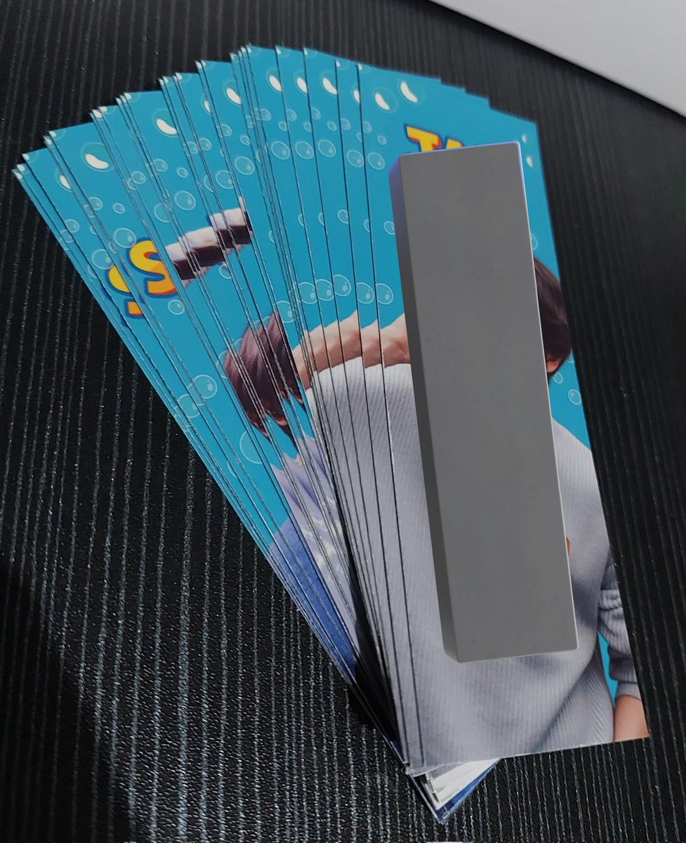 HJshoppp's tweet photo. 100+ banners, photocards &amp; bookmarks done for today !!

still accepting orders, just dm us! :) #printsbyhj https://t.co/9icaYf8WPQ