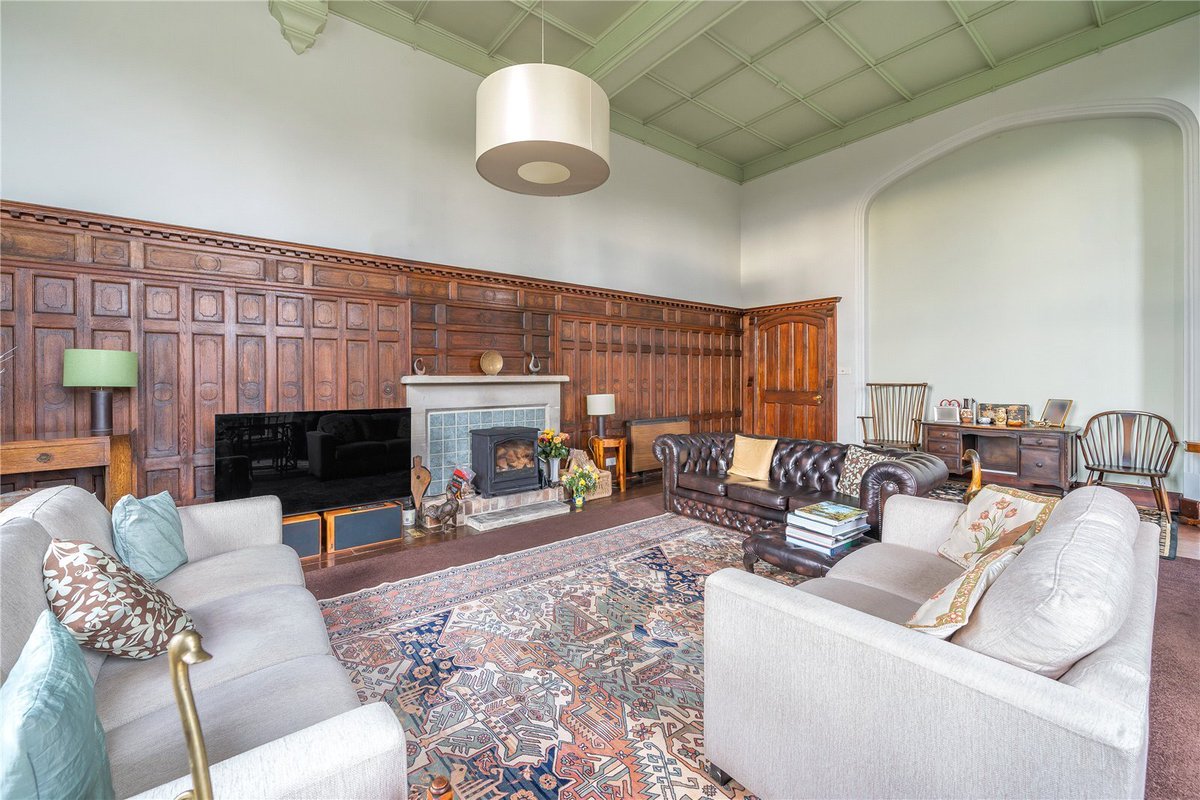 JSBridport's tweet photo. New instruction
#Tincleton #Dorchester #Dorset
Impressive #19thcentury 2 bedroom #apartment in one of Dorset's most stately #Victorian #mansions, boasting wonderful views, with a private terrace, set in 2 acres of communal gardens. Guide price £500,000.
https://t.co/SbnGahBBRE https://t.co/xma6GAl3kk