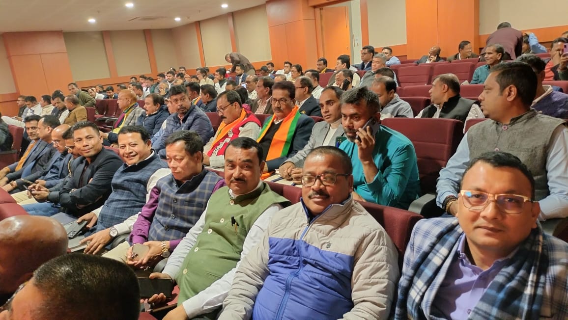 DharmeswarKonw2's tweet photo. Today the Special organizational meeting was attended by Hon’ble Chief Minister Dr. Himanta Biswa Sharma and Bharatiya Janata atteParty (BJP) State President Shri Bhavesh Kalita, Hon'ble Union Minister of State Shri Rameshwar Teli. https://t.co/5ehNJRJpDQ