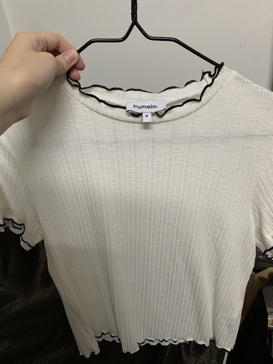 Flimmnasa's tweet photo. ขออนุญาตมาลงโล๊ะเสื้อ💘
รูปแรก ครอป pomelo ไซส์M ราคา250ส่งฟรี
รูป2 เสื้อหนาวแบบสวมลายแ��วสีชมพูน่ารักมากก450ส่งฟรี
ไม่มีตำหนิ🫴🏻  สนใจdm💌
#เสื้อครอป #เสื้อผ้ามือสอง #ตลาดดนัดBUS #ตลาดนัดnctdream #เสื้อผ้า #เสื้อผ้ามือสองสภาพดี #ตลาดนัดnct #dek67  #ตลาดนัดBTS #รีทวิต #เสื้อ https://t.co/s172OQJ1ET